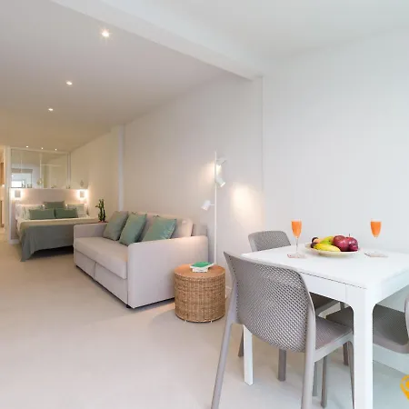 Apartment Living Canteras Homes- Beachfront Aquamarina Las Palmas de Gran Canaria